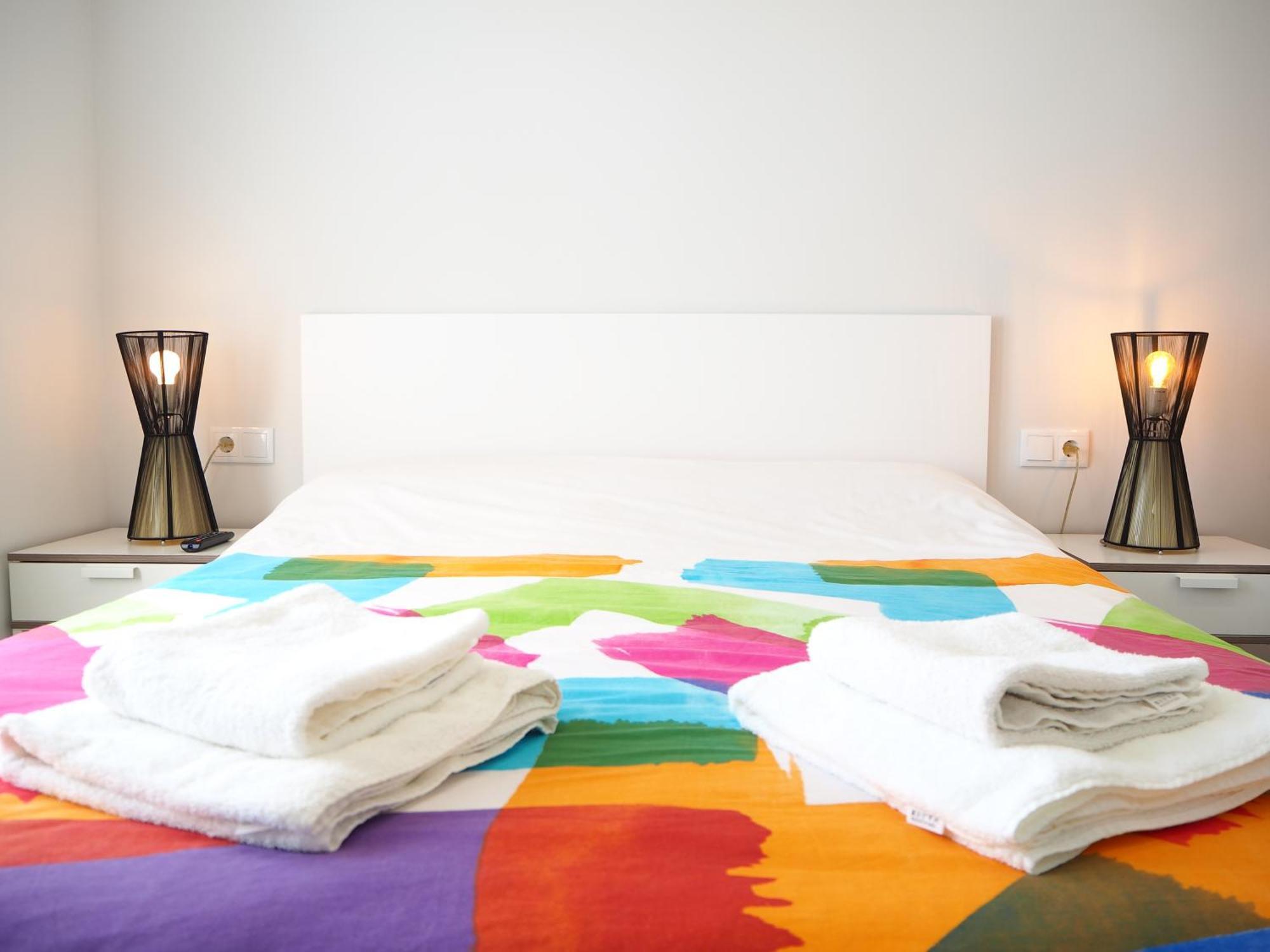 Apartamentos La Muralla 사모라 외부 사진
