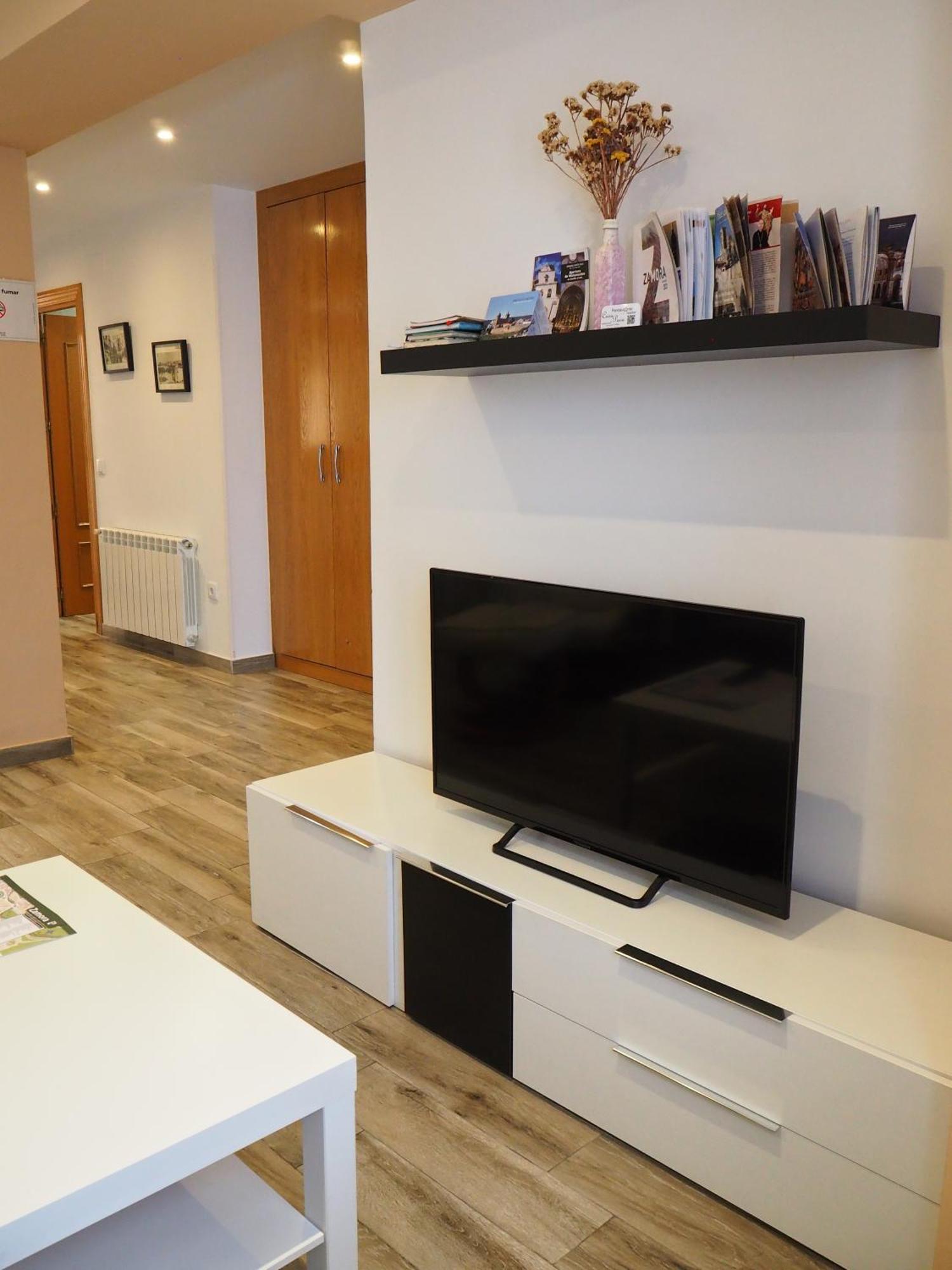 Apartamentos La Muralla 사모라 외부 사진
