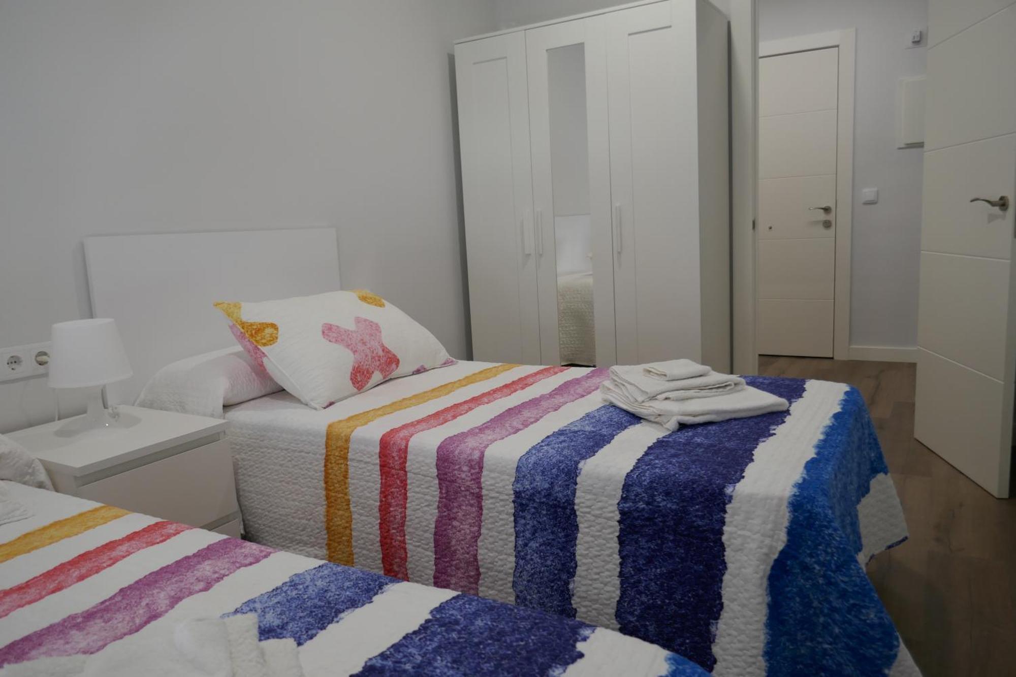Apartamentos La Muralla 사모라 객실 사진