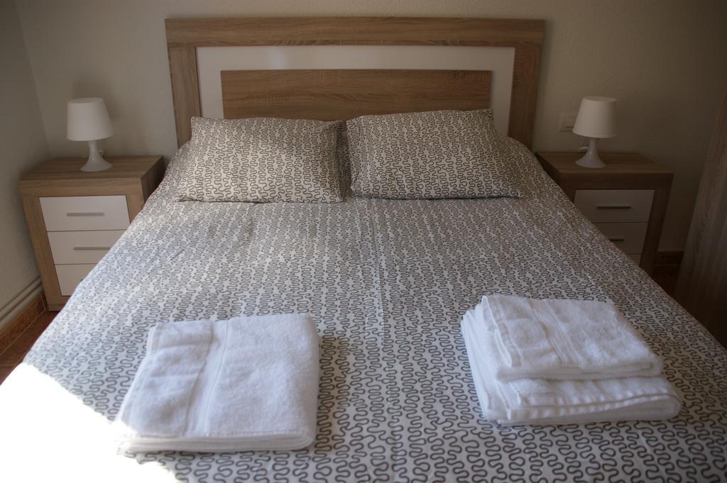 Apartamentos La Muralla 사모라 외부 사진