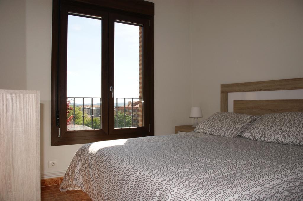 Apartamentos La Muralla 사모라 외부 사진