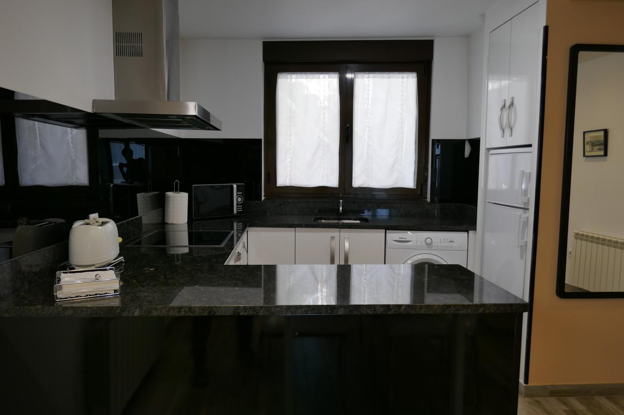 Apartamentos La Muralla 사모라 외부 사진
