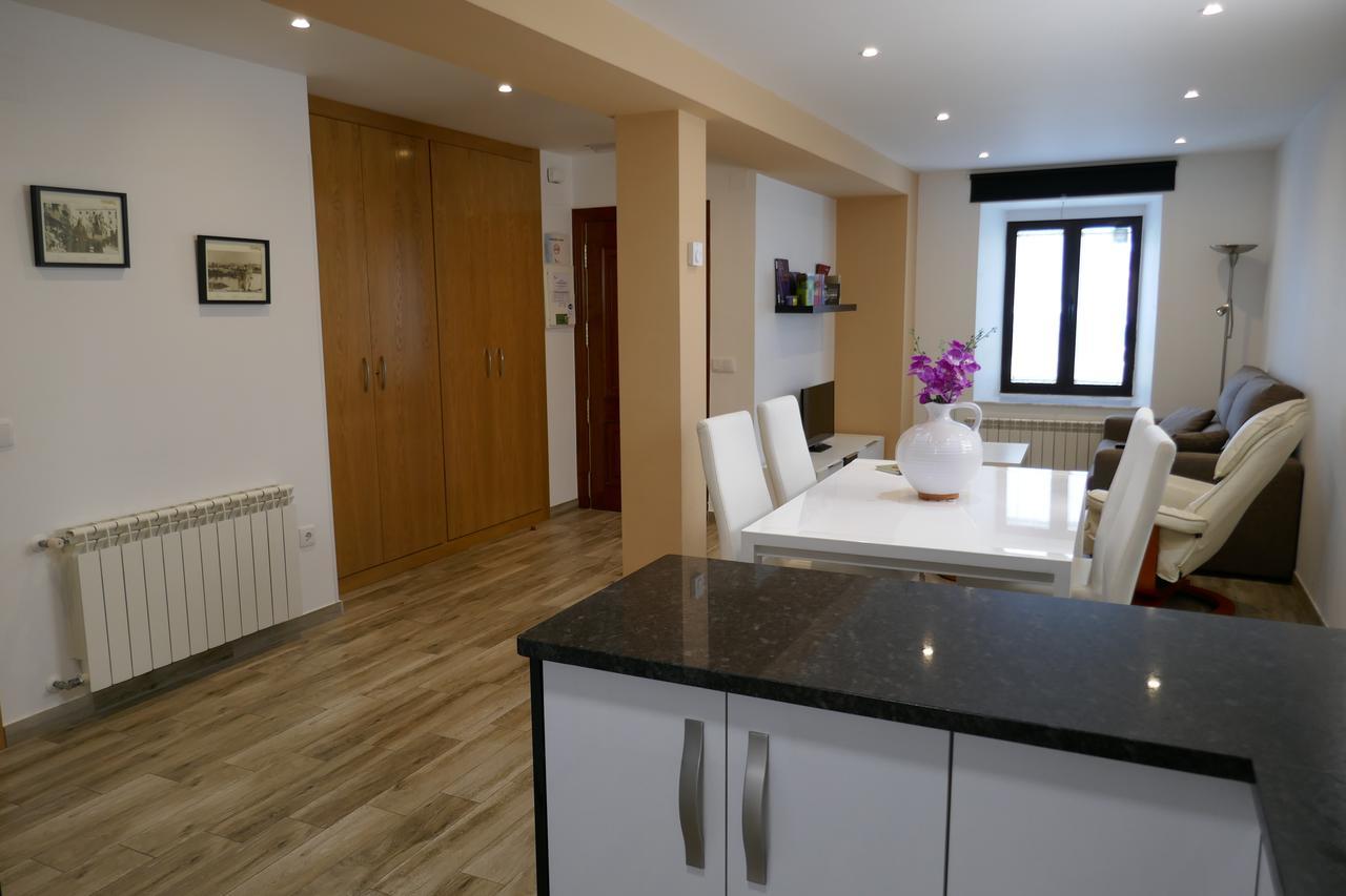 Apartamentos La Muralla 사모라 외부 사진