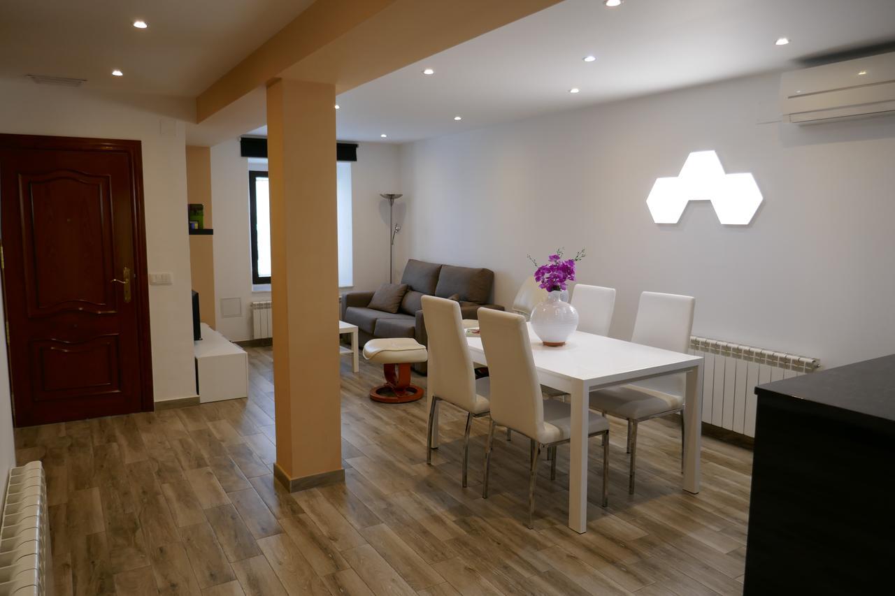 Apartamentos La Muralla 사모라 외부 사진